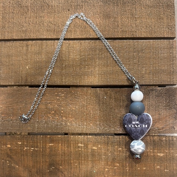 Handmade necklace - Picture 1 of 1